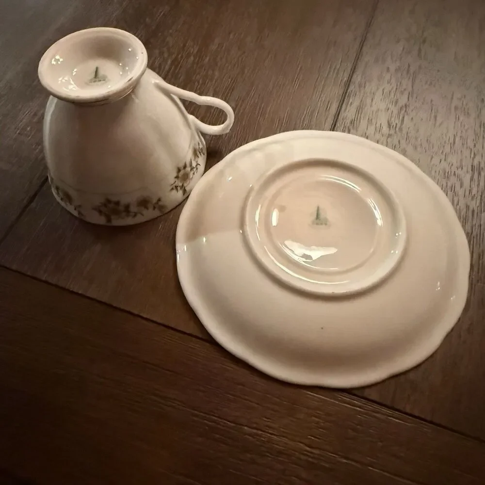 Vintage Liling China Tea Cup and Saucer Set - Green Pagoda Mark - Floral & Gold